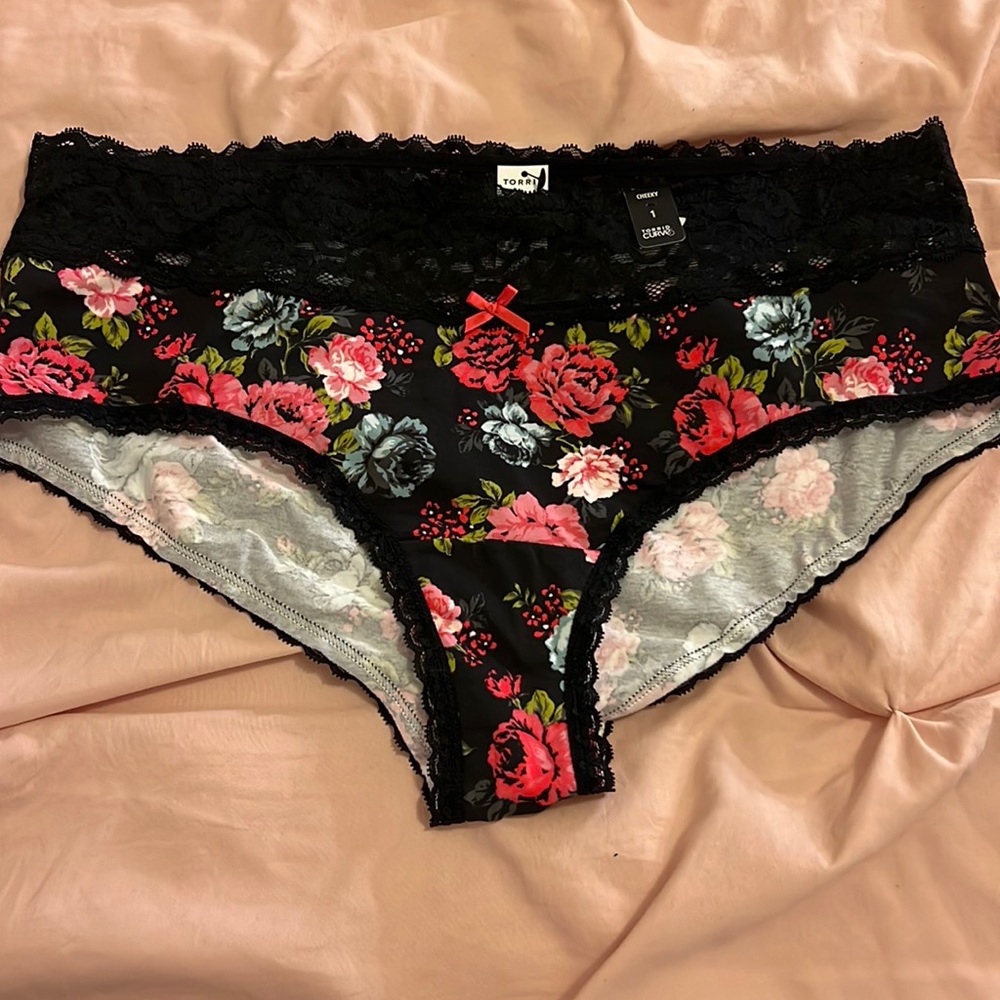 NWT cheeky torrid panties